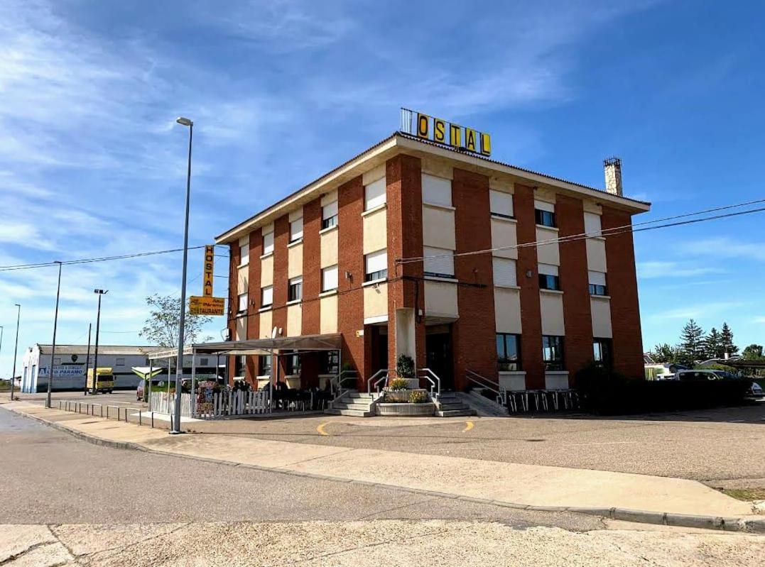 Hostal Alto Páramo Villadangos del Páramo Exterior foto